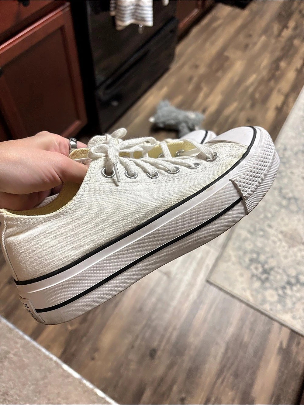 Converse Chuck Taylor All Star Lift Platform Low Top Sneakers White women size 7